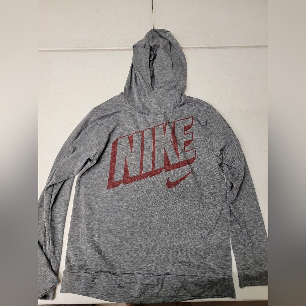 Nike dri fit grey long sleeve shirt with hood